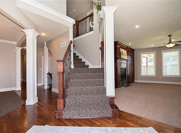 5th image of 2810 W 146th St