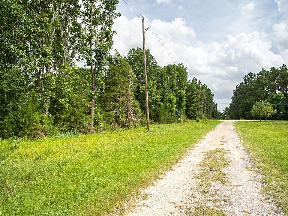 1st image of 384 Hideaway Dr