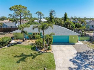 1184 Kenisco Rd, Venice, FL 34293