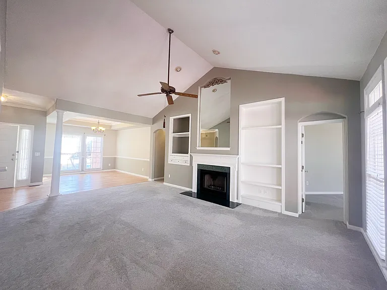 206 Hyde Park Ln — Photo 8