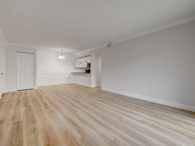 5562 E Virginia St — Photo 12