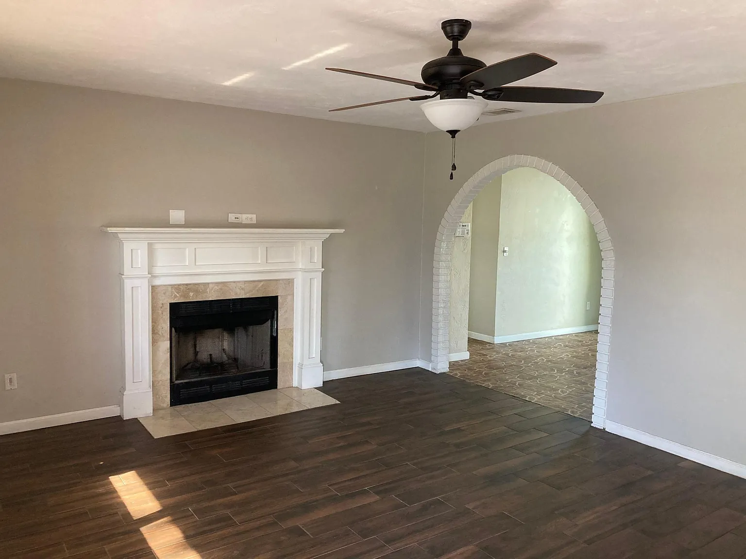 1075 Chelsea Way — Photo 4