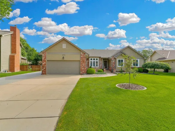 1978 N Northwest Pkwy, Wichita, KS 67212