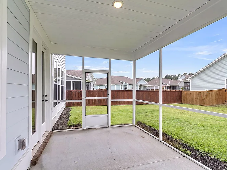 687 Black Pine Rd — Photo 9
