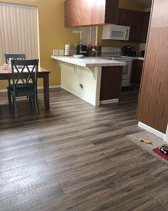 2nd image of 565 Entrada Dr