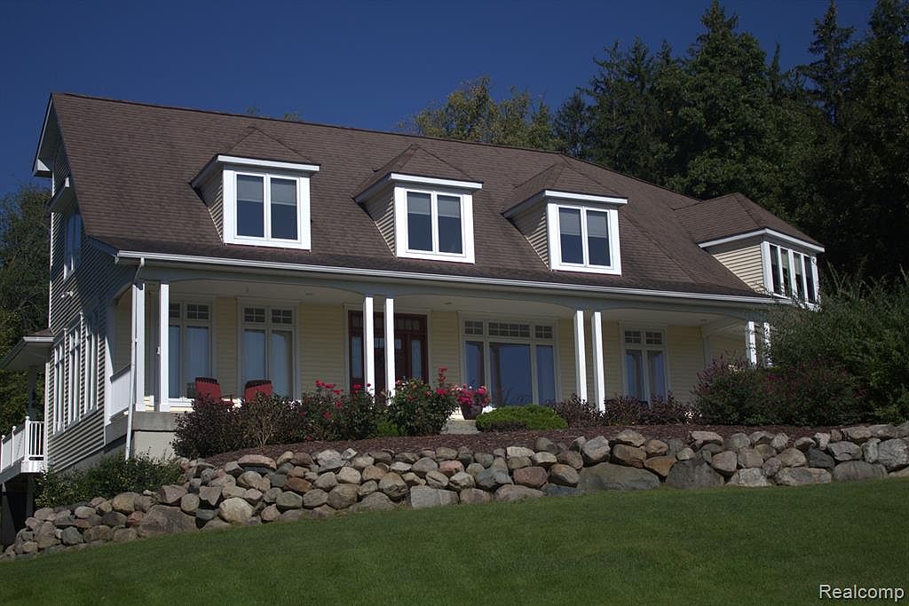 6225 Linden Rd, Fenton, MI 48430 MLS 20230060585 Zillow