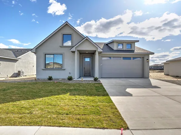 2910 E Helena St, Pasco, WA 99301