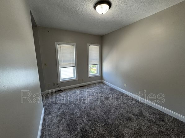 415 Boone St #3
