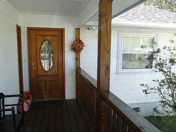 2nd image of 108 Darlene Cir