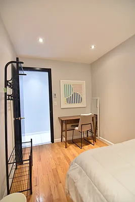 Rented by Bohemia Realty Group | media 25