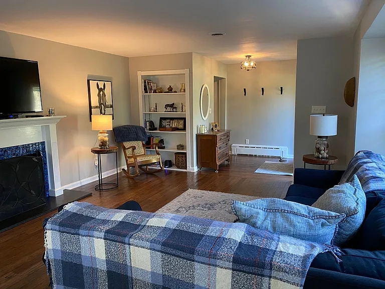 7843 Oakhurst Cir — Photo 12