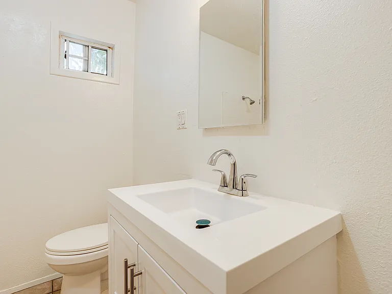 1050 Orange Ave #1050 — Photo 10
