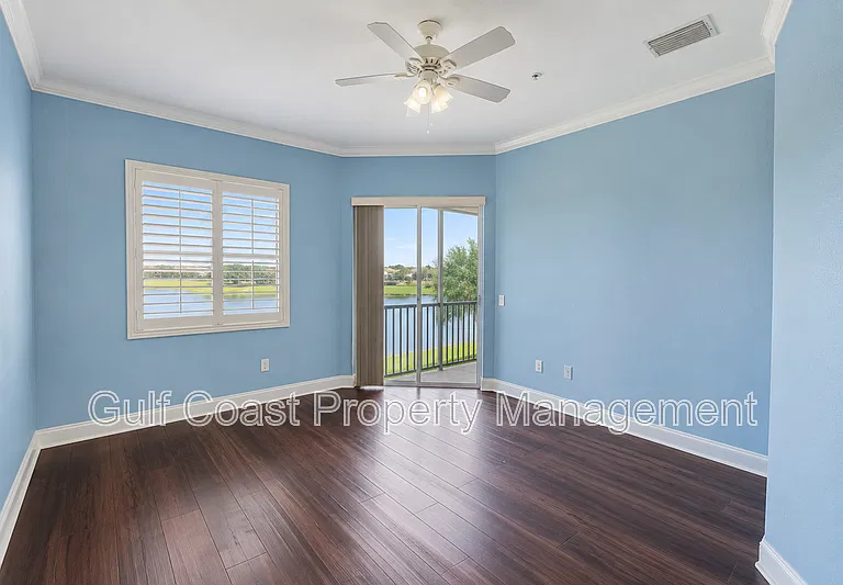 8361 Miramar Way — Photo 10