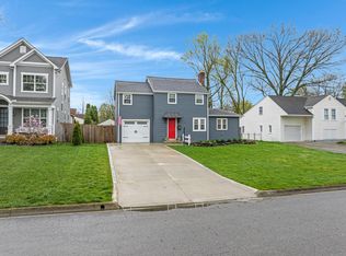 2189 Inchcliff Rd, Columbus, OH 43221