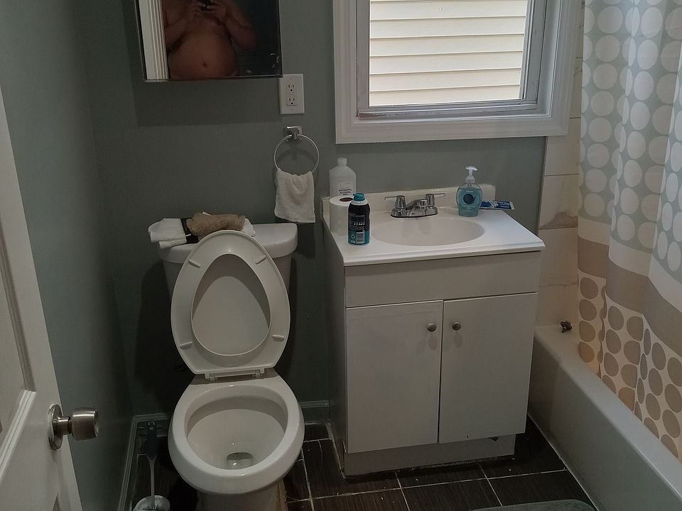 1st image of 135 Wilkinson Ave