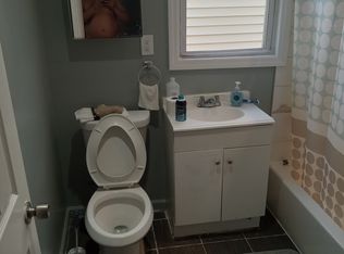 135 Wilkinson Ave, Jersey City, NJ 07305