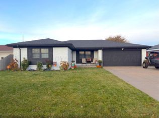 1718 Sunset Ave, Dumas, TX 79029