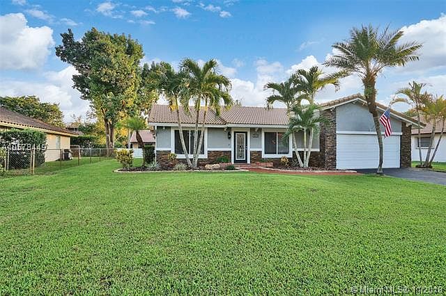 1st image of 10736 NW 19th St
