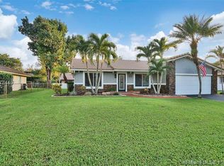 10736 NW 19th St, Coral Springs, FL 33071