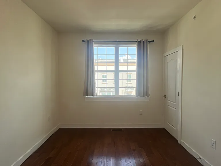 120 Prince George St — Photo 31