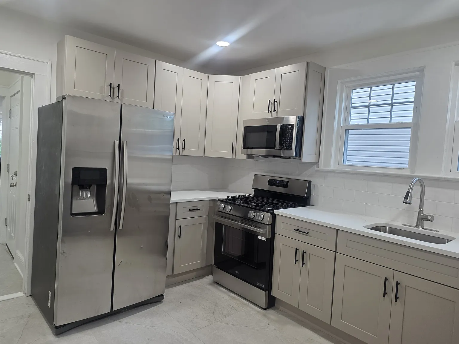 29-31 Rich St — Photo 3