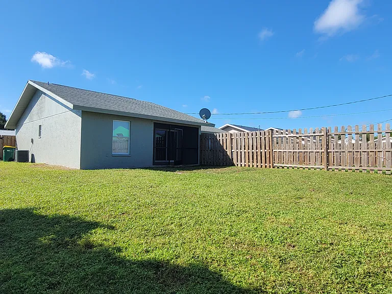 11232 Pendleton Ave — Photo 30