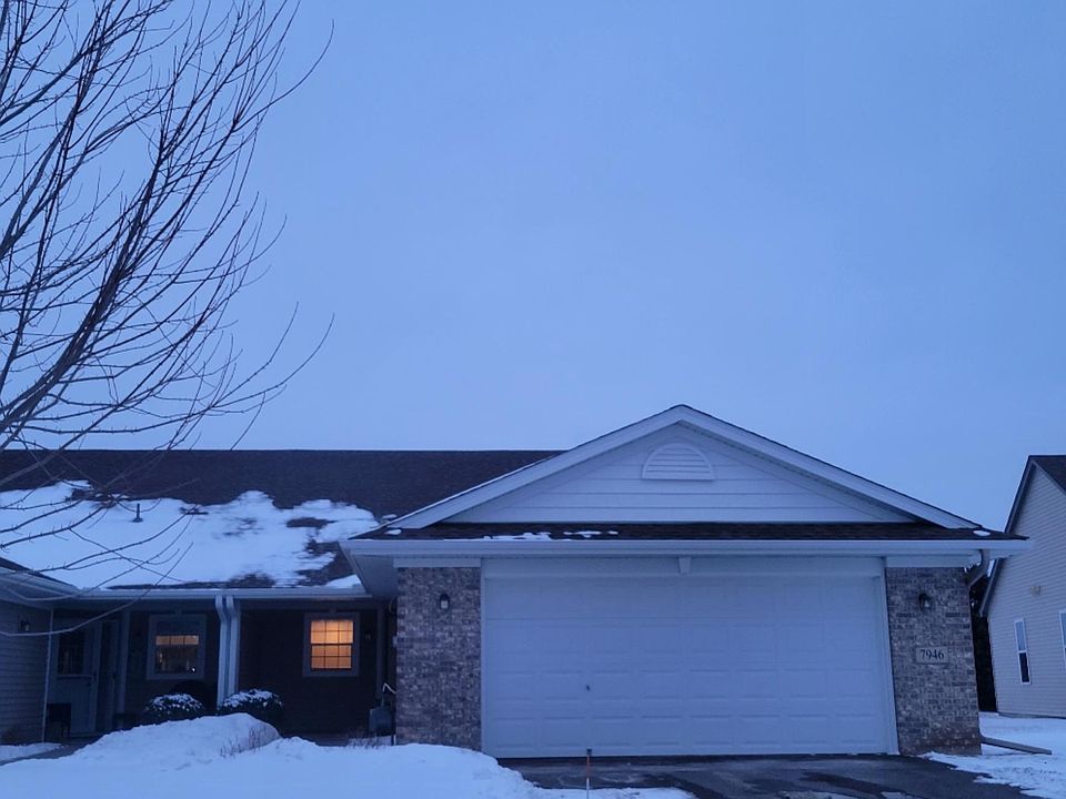 1st image of 7946 Prairie Creek Ln NE