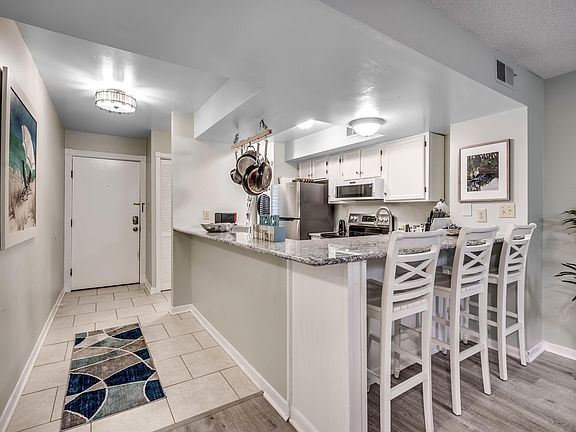 3rd image of 250 Maison Dr. #D-3