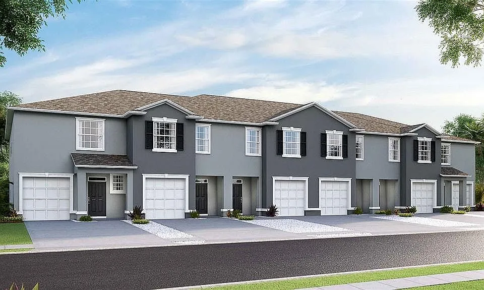 32997 Tulip Petal Ln