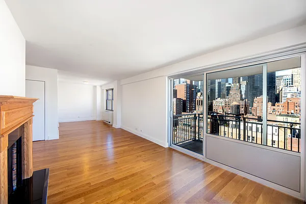 Sold by Manhattan Skyline | media 20