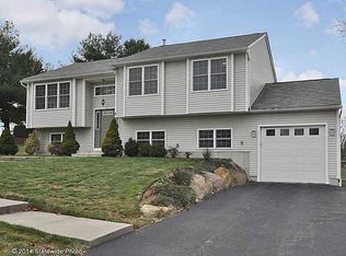 9 Musket Rd, West Warwick, RI 02893