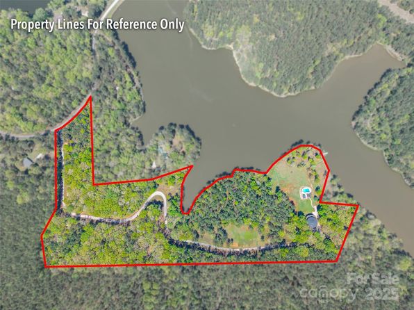 1308 Twin Oaks Dr, Chester, SC 29706