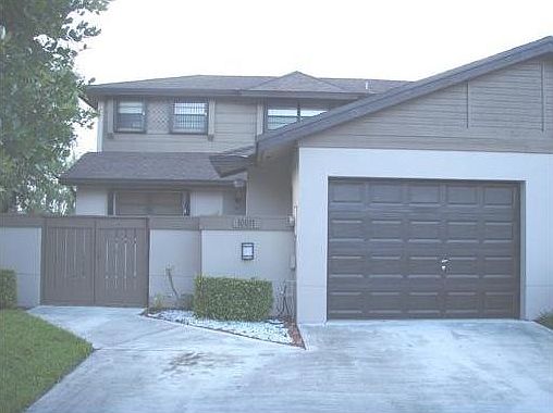 2nd image of 10011 NW 52nd Ter