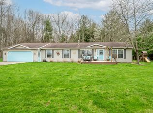 57601 70th St, Hartford, MI