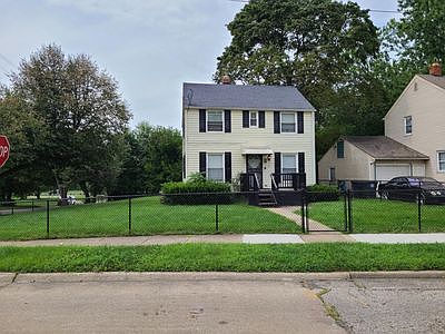 1st image of 1162 Roslyn Ave