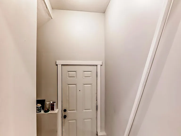 404 Lucas Blvd NW #BASEMENT — Photo 1