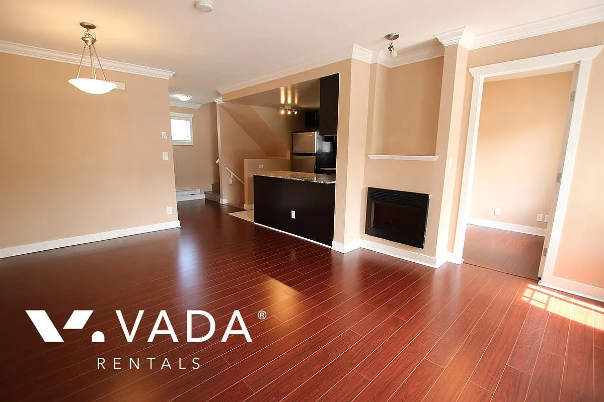 4025 Norfolk Street Burnaby — Photo 2