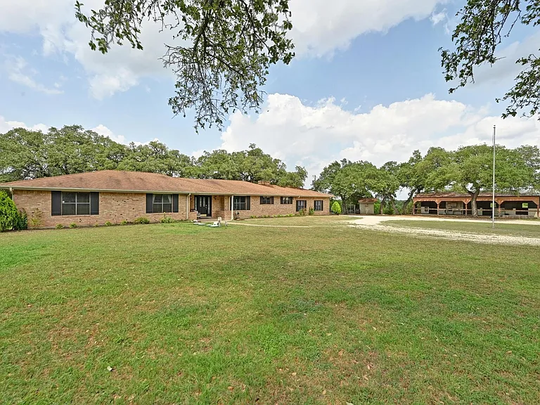9209 Rock Way Dr — Photo 3