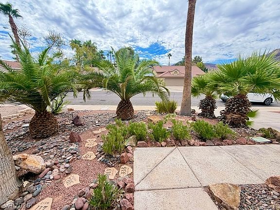 4th image of 804 Rancho Coast Way