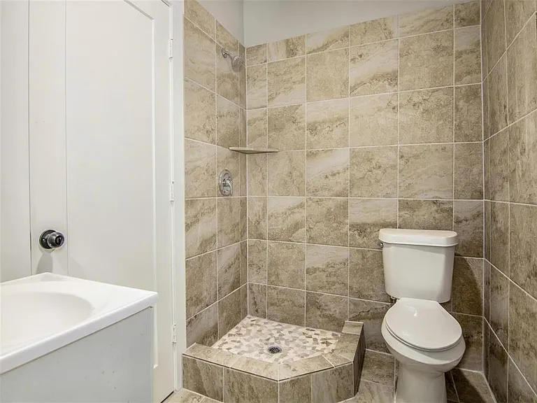 6603 Avenue J #A — Photo 4