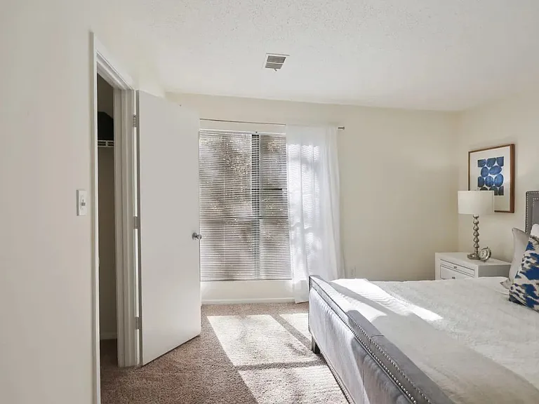 Reserve at Peachtree Corners — Photo 8