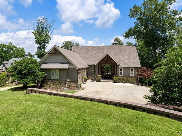 10698 Split Oak Dr, Northport, AL 35475