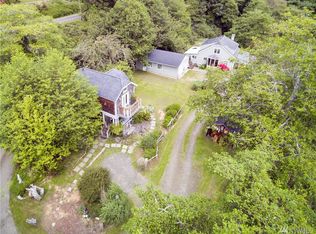 222 Robert Gray Dr SW, Ilwaco, WA 98624