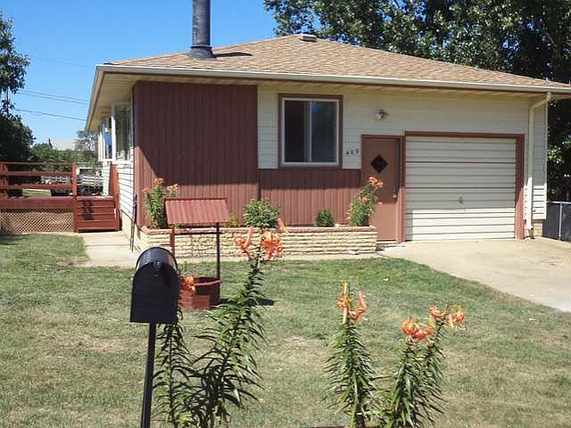 1st image of 409 D St S