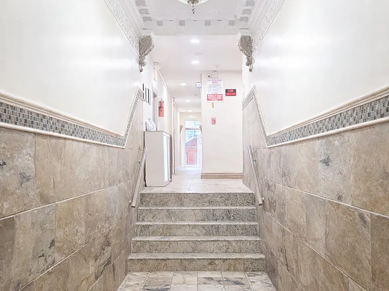 5114 Hudson Ave #7 — Photo 19