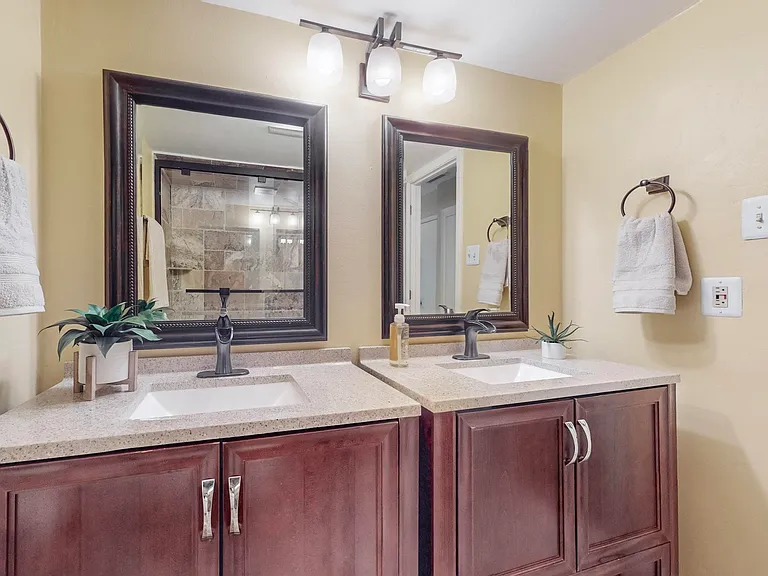 2569 Shady Ridge Dr — Photo 21