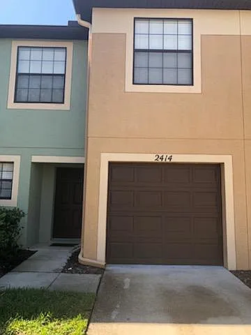 3 bed, 2.5 bath, 1473 sqft, $1,985 — Photo 3