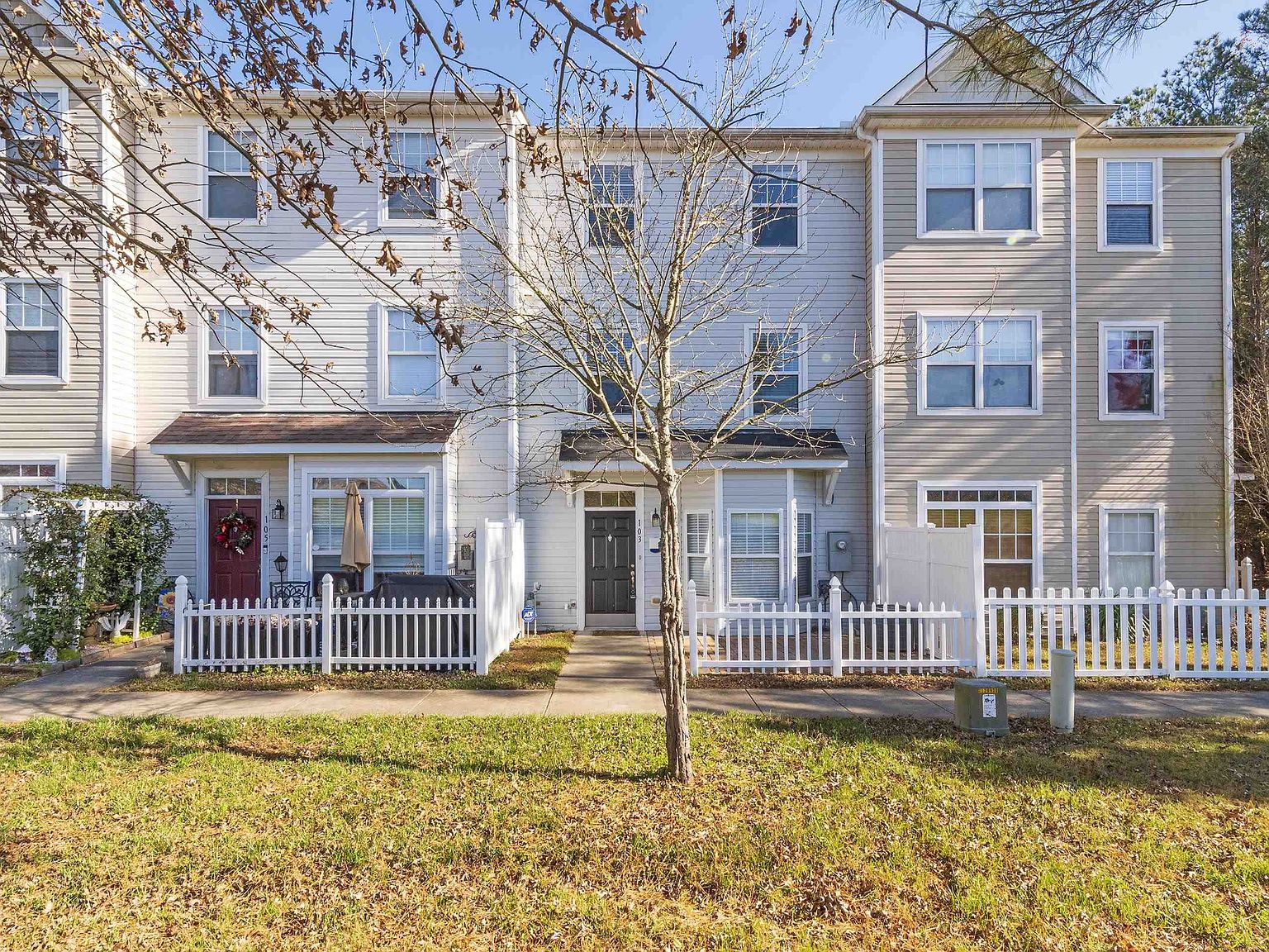 8631 Neuse Club Ln APT 103, Raleigh, NC 27616 | Zillow