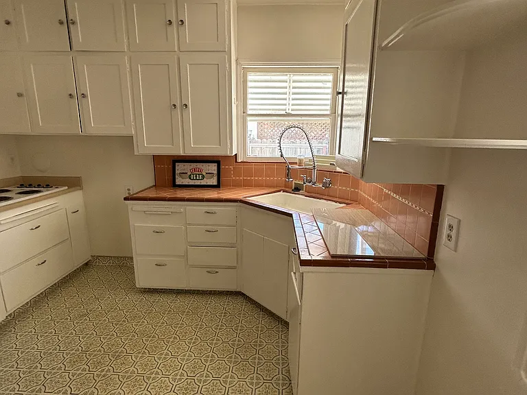 909 S Pleasant Ave — Photo 21