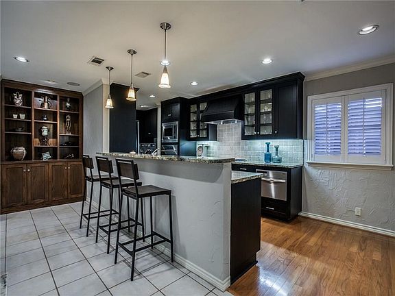 5th image of 10560 Creekmere Dr